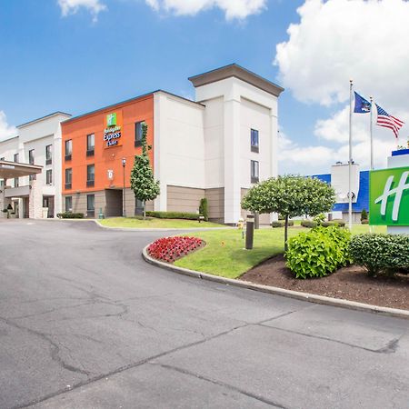 Holiday Inn Express & Suites - Albany Airport - Wolf Road By Ihg Bagian luar foto