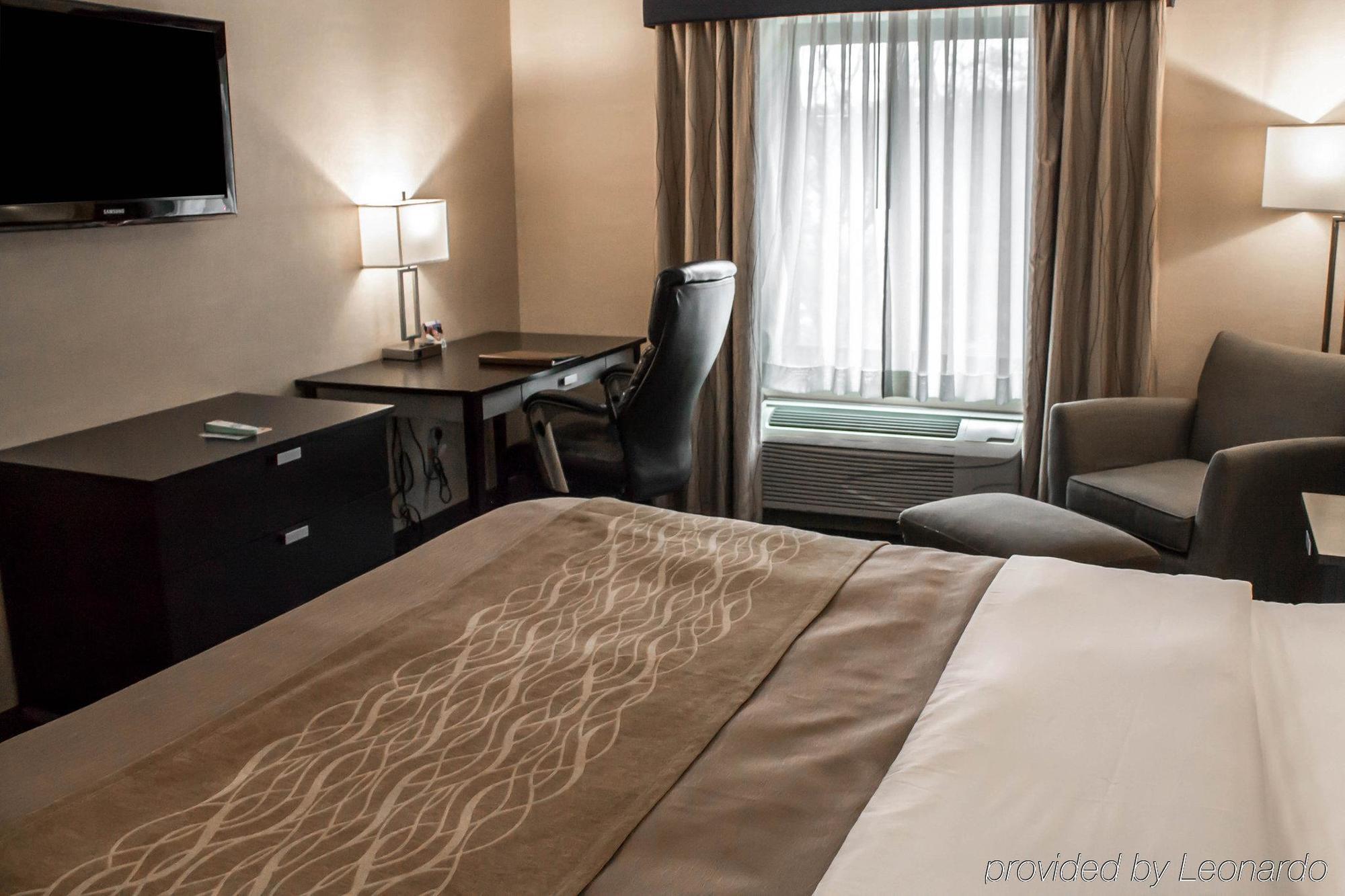 Holiday Inn Express & Suites - Albany Airport - Wolf Road By Ihg Bagian luar foto
