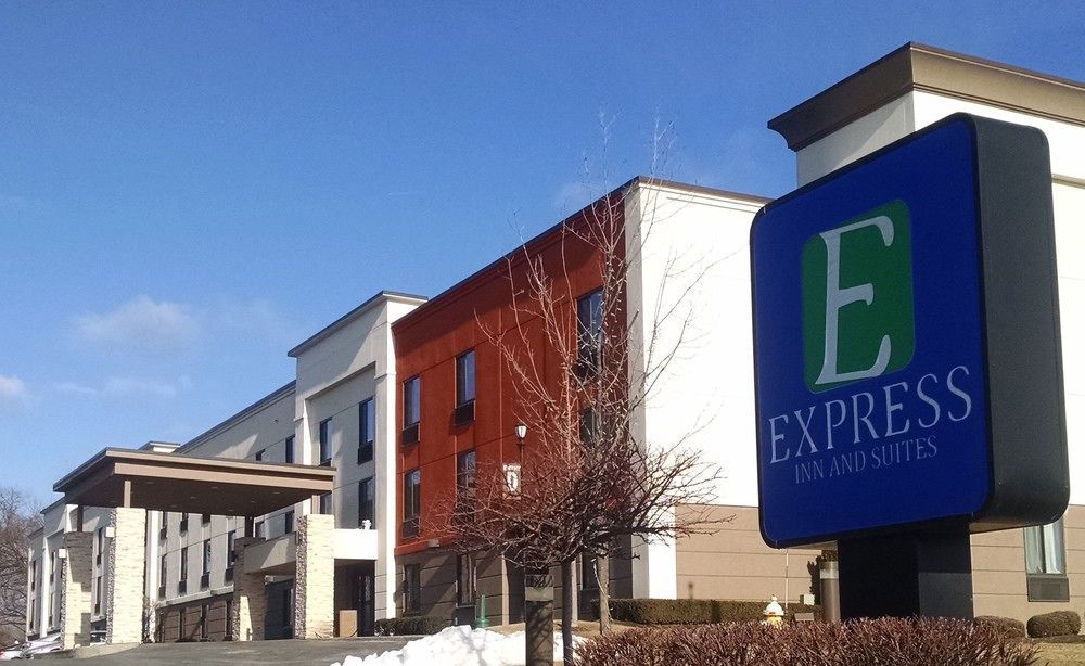 Holiday Inn Express & Suites - Albany Airport - Wolf Road By Ihg Bagian luar foto