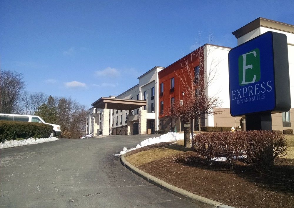 Holiday Inn Express & Suites - Albany Airport - Wolf Road, An Ihg Hotel Bagian luar foto
